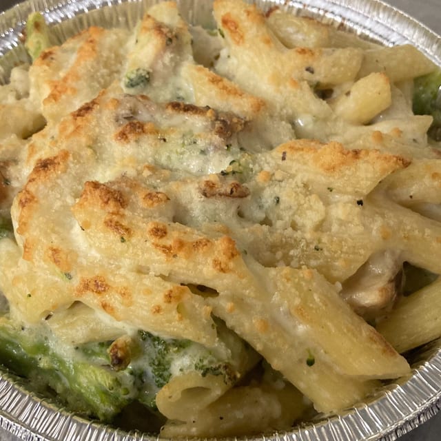 Chicken Broccoli Alfredo Pasta.