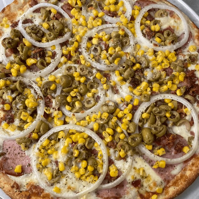 Brazilian House Style Pizza.